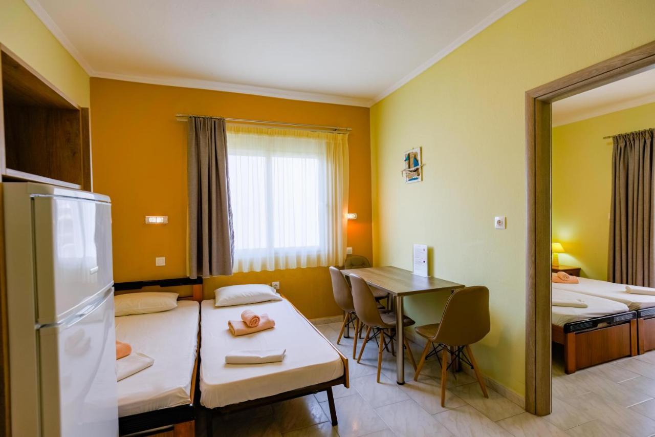 Dionisos Apartments Paralia Dionysiou Exteriör bild