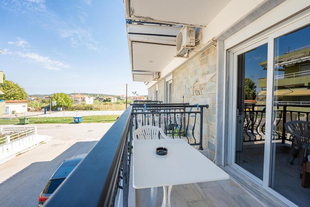Dionisos Apartments Paralia Dionysiou Rum bild