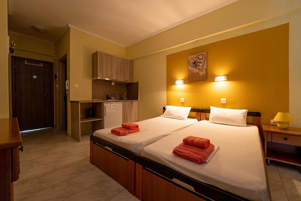 Dionisos Apartments Paralia Dionysiou Rum bild